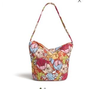 NWT Vera Bradley Slouchy Bucket Shoulder Bag. Midday Garden print.  Ultralight